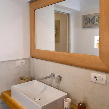 Summer Luxury Adults Only Apartment