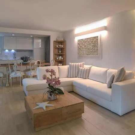 Summer Luxury Adults Only Apartment Olbia